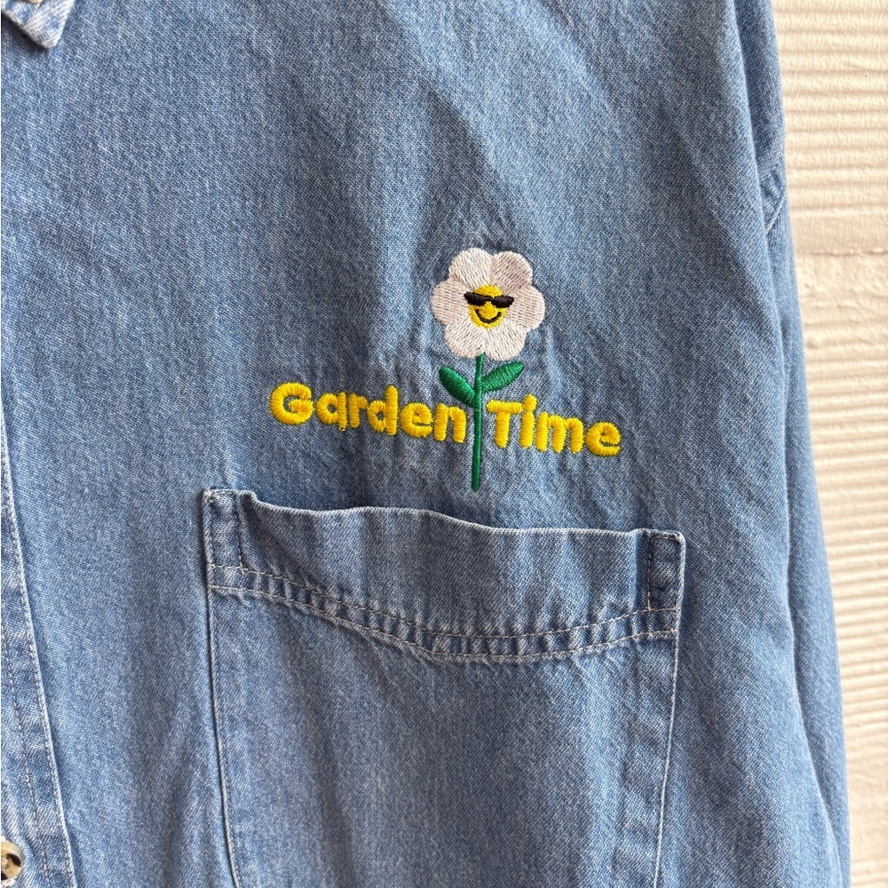 Port & Co button down - Picture 1 of 4